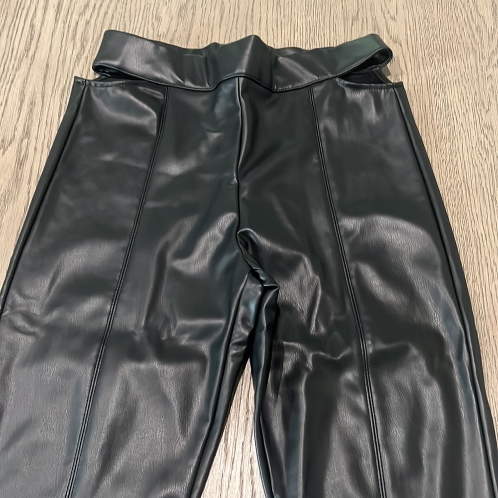 Zara faux leather pants in black size large